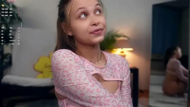 OdellaGillingham on StripChat