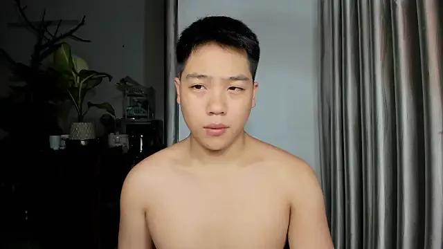 Oliver_Nl on StripChat