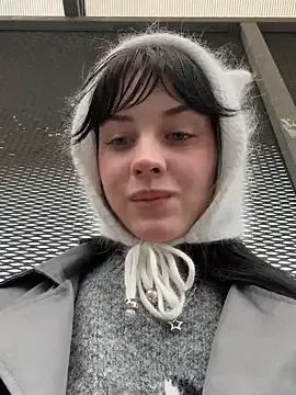 Only_April on StripChat