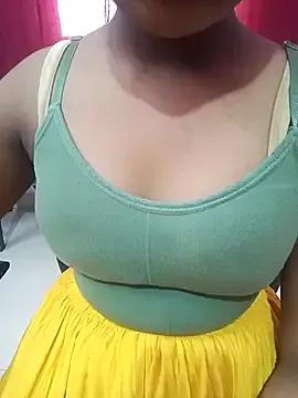 pari_rani7 on StripChat