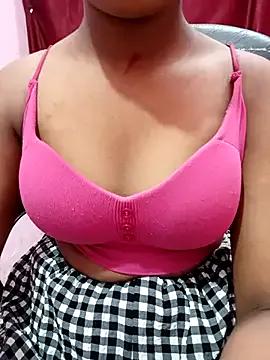 pari_rani7 on StripChat