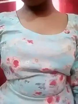 pari_rani7 on StripChat
