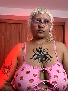 pinkbaddie777 on StripChat