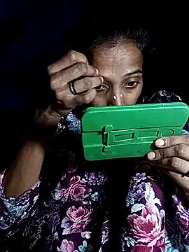 Pinki_thakur_1 on StripChat