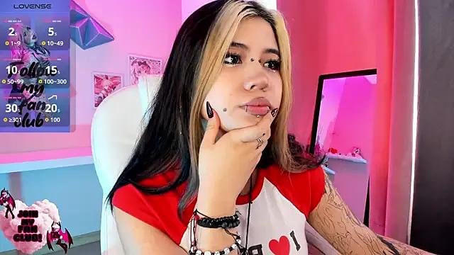 pinkk_deemon on StripChat