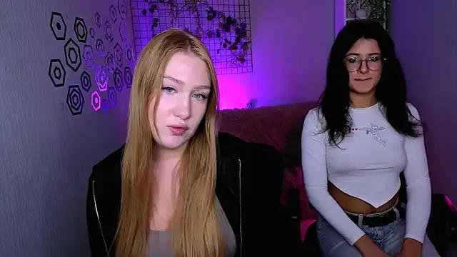 playful_sophie on StripChat