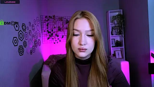 playful_sophie on StripChat