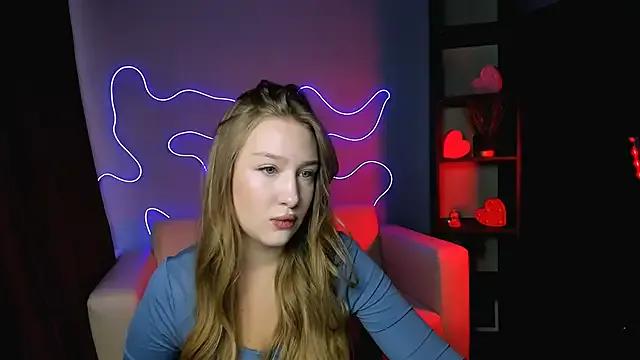 playful_sophie on StripChat