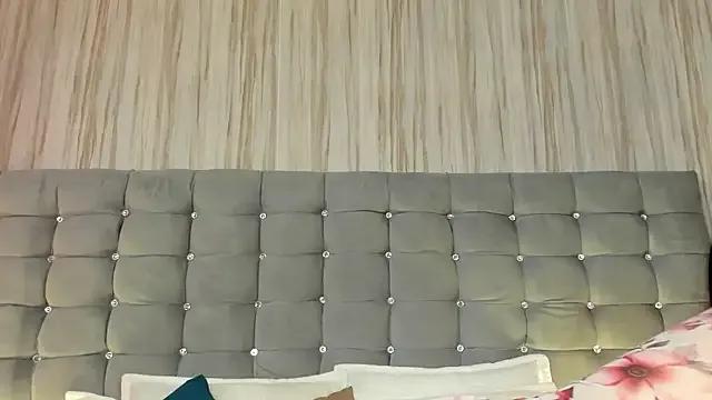 Poacahontasfg on StripChat