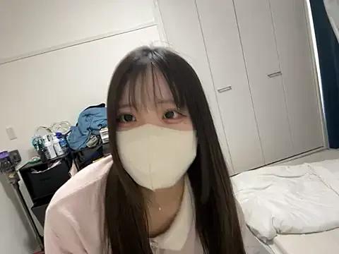 pomu_chan on StripChat