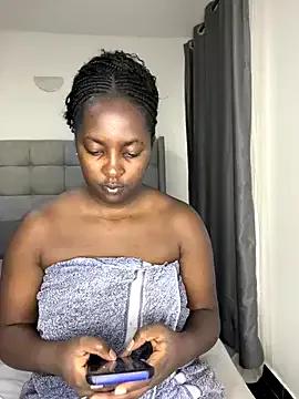 prettiepearl on StripChat