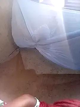 pretty_prickle — show booobs