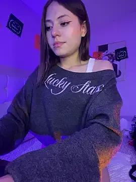 PrettyAmber on StripChat