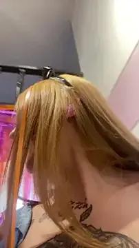 PrettyAshley_ on StripChat