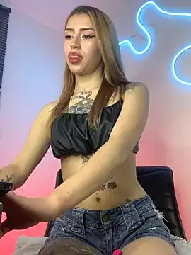 PrettyAshley_ on StripChat