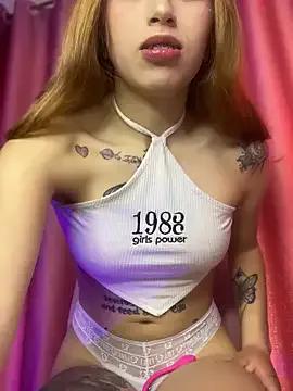 PrettyAshley_ on StripChat