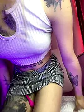 PrettyAshley_ on StripChat