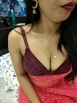priya_26 on StripChat