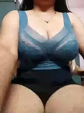 priya_hot_69 on StripChat
