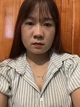 qinejr37 on StripChat