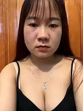 qinejr37 on StripChat