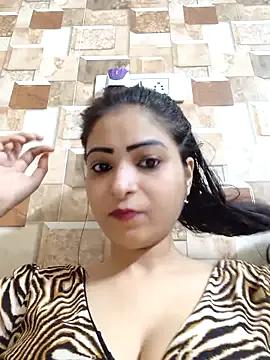QUEEN-ADITI on StripChat