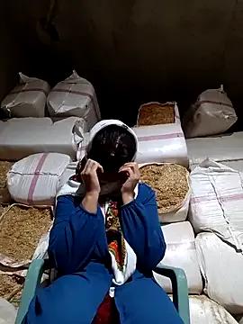 Raperin2545 on StripChat