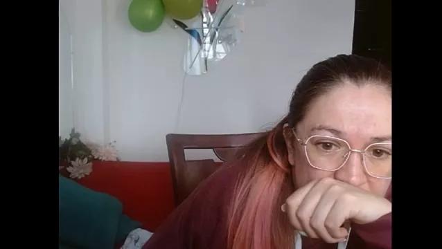 rashellroses22 on StripChat