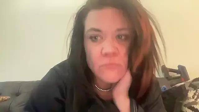 RavenRayyy on StripChat