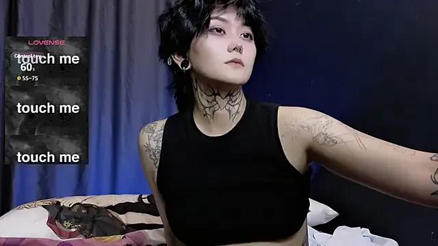 Ravens_Nest on StripChat