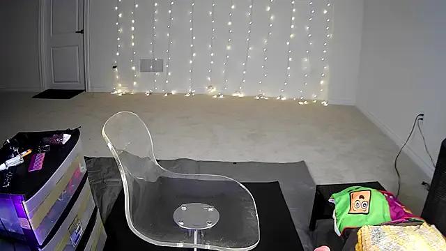 Ravishing_Roma on StripChat