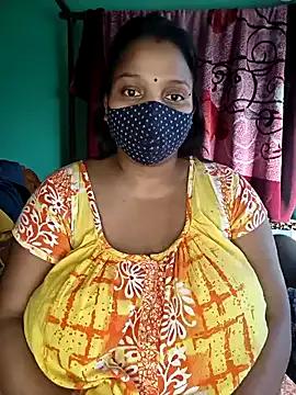 Realangel_9 on StripChat