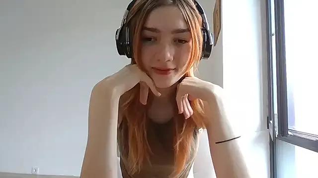 RedheadMisty on StripChat