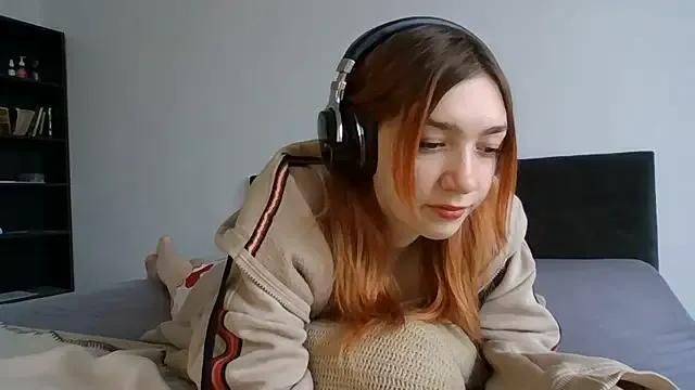 RedheadMisty on StripChat