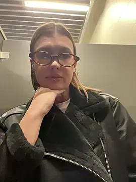 RinaCat on StripChat