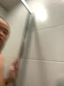 RollDolls on StripChat