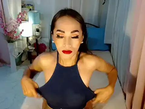 RomanticPearlTS on StripChat