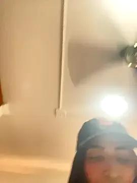 Rosa_25x on StripChat