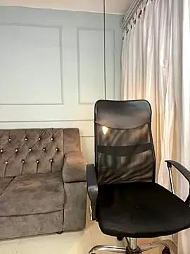 Rose_monroee on StripChat