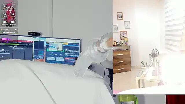 Rosy_Emely on StripChat