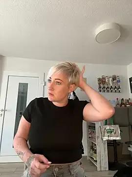 Rozendefotz on StripChat