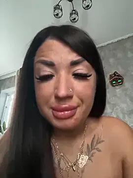 RuslanaXX on StripChat