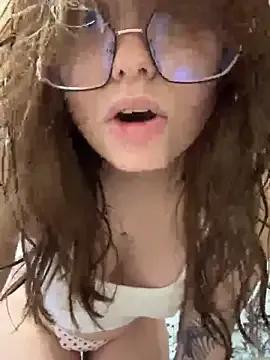 Sabrina_shells on StripChat