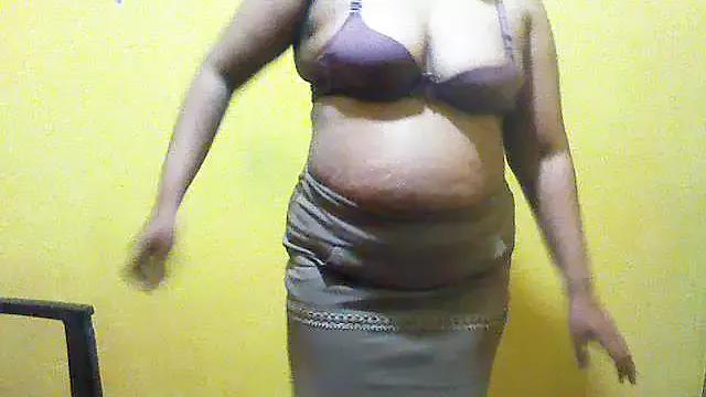 sachi933 on StripChat