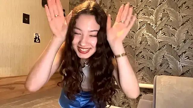 Sakuravice on StripChat