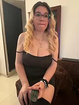 salomesweet13 on StripChat