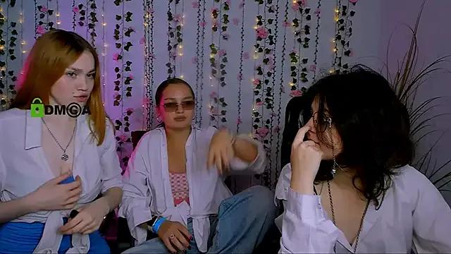 samanta_hotty on StripChat