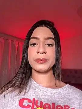 Samantha_e2 on StripChat