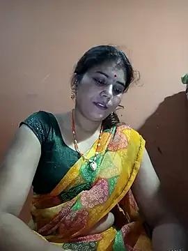 Sapna__wq1 on StripChat