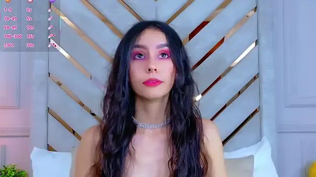 Sarah-Grace on StripChat